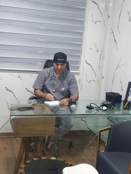 تصویر گالری روح اله اکبری 1