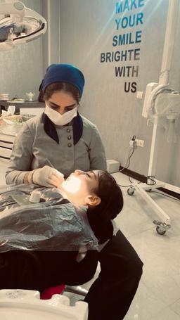 تصویر گالری ریحانه کریمی رحمت آباد 1