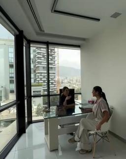 تصویر گالری نشاط شیخ المشایخی 1