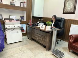 تصویر گالری زیبا عاشری 1