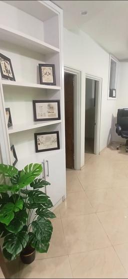تصویر گالری زینب کوشکی 1