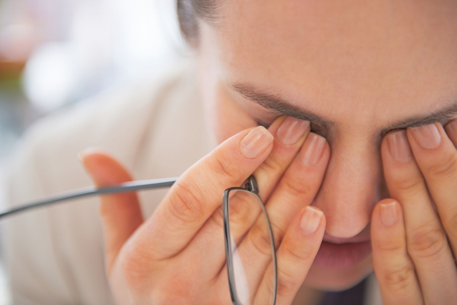 خشکی چشم یکی از رایج ترین عارضه های چشمی | پذیرش24 نوبت دهی پزشک،بیمارستان  و مطب دکتر