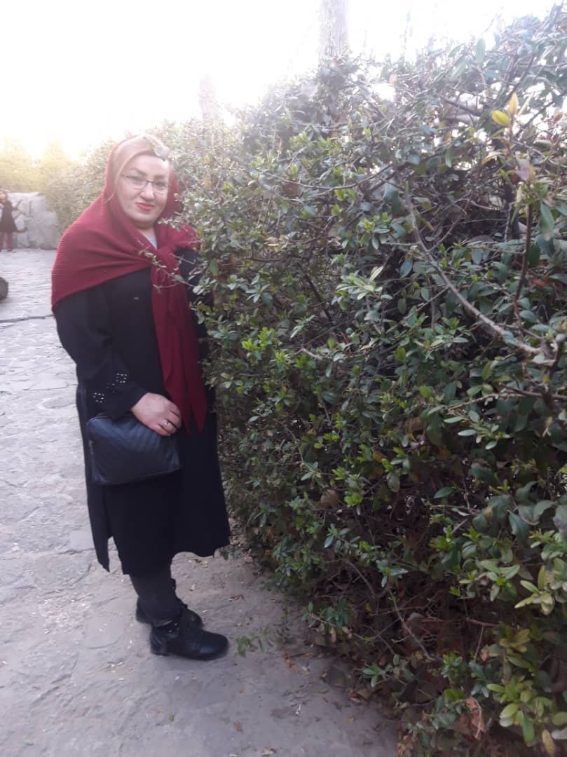 زیبا